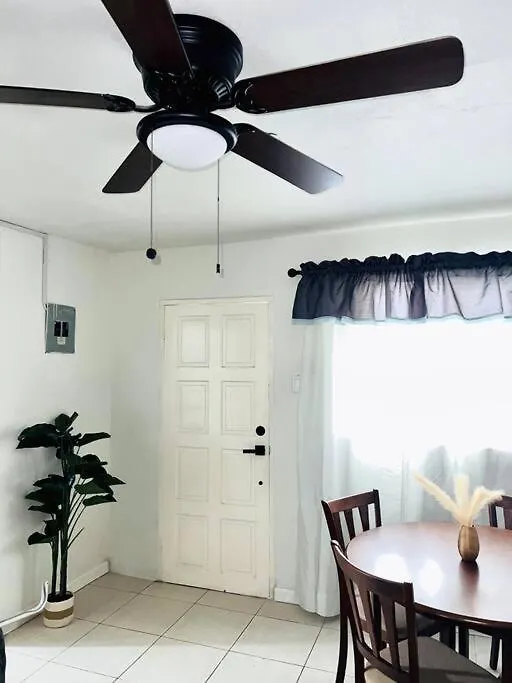 Apartmán Blue Laventura Condo Near Hwt Kingston