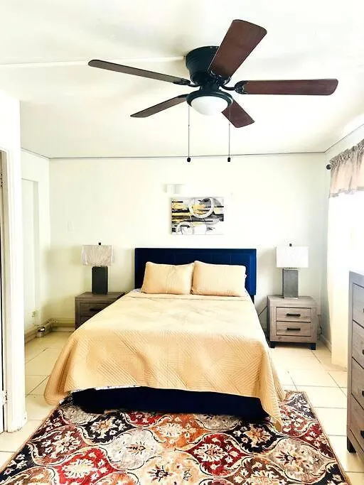 Апартаменты Blue Laventura Condo Near Hwt Кингстон