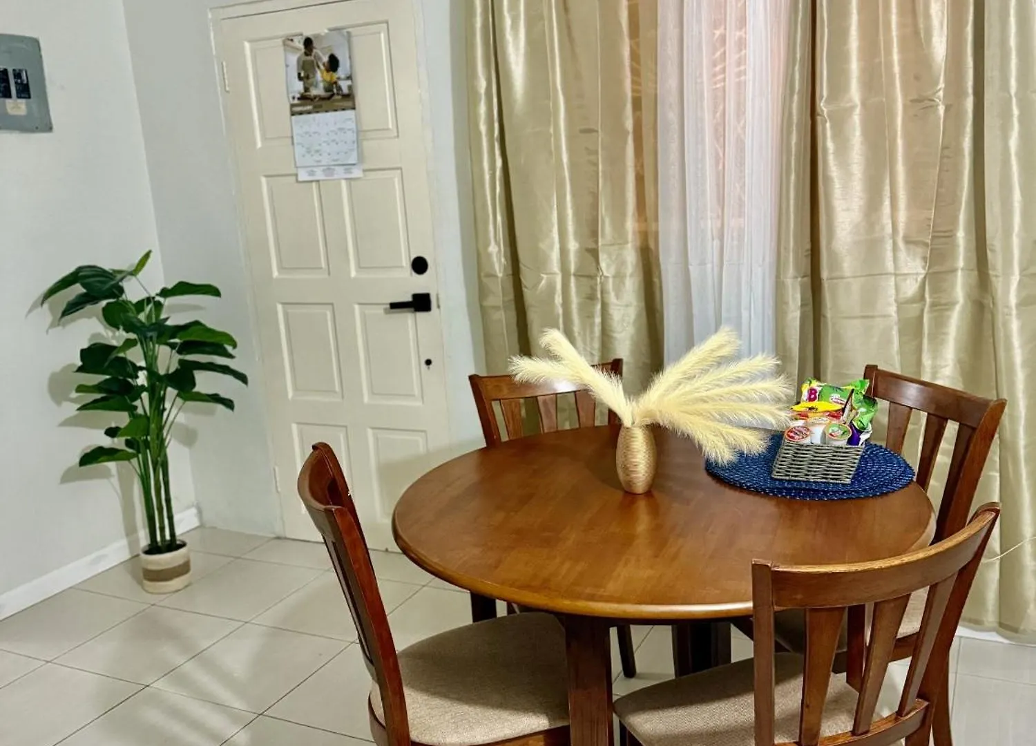 Апартаменты Blue Laventura Condo Near Hwt Кингстон Ямайка